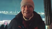 雷军手持加特林提前拜年：祝大家新年快乐！