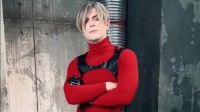 里昂你怎么穿艾达王的衣服！帅哥COS男版不知火舞