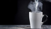 主打一个听劝 外国人开始喝热水：中国朋友担心我