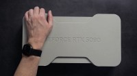 TGA主持人晒RTX 5090 FE开箱视频:这颜值你打几分？