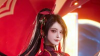 《英雄联盟》官方分享新春Coser：旗袍御姐又美又飒