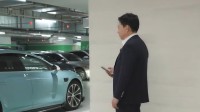 余承东亲测！华为鸿蒙智行泊车代驾太科幻！
