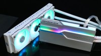 iGame RTX 5080水神显卡评测：静音散热灯效三满分