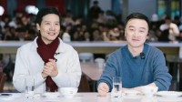 雷军号召小米同事一起学叉车 还想组织叉车比赛