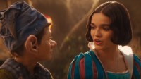 真人版《白雪公主》全新预告：皇后加朵颜值降维打击