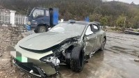小米SU7半挂甩尾车主又买了一台：感谢雷军保我性命