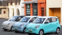 4.48万元起！五菱宏光MINIEV四门版纯电小车上市