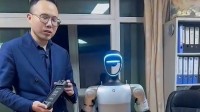 男子30万买宇树机器人：有点失望 