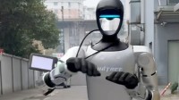 宇树科技王兴兴入驻微信视频号 首秀机器人回旋踢