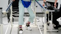全球首批第4例！复旦大学脑脊接口让瘫痪者重新行走