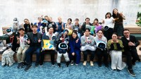 《小机器人》举行粉丝见面会：分享幕后晒出原型