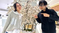 小岛秀夫晒合影：《死亡搁浅2》女演员忽那汐里