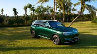 鸿蒙智行问界M8预售价36.8万元起!综合续航1526km