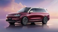 2025款问界M9一小时小订近4000台 预售价47.8万起