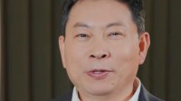 余承东抖音粉丝破500万：感谢野生销售员推荐问界车