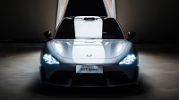 小米官方晒SU7 Ultra太空银帅车：越看越带感！