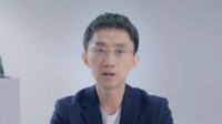 华为Mate之父李小龙换新手机！难道是折叠屏款？