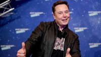 马斯克安抚员工：特斯拉未来光明 先别抛售股票！