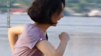 赵丽颖模仿孙悟空海边奔跑 反差萌十足逗翻网友