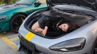 小米SU7 Ultra前备箱能装下女生 官方建议别超20kg