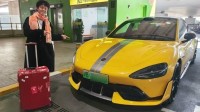 日本导演竹内亮大赞小米SU7 Ultra：我是米粉