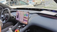小米YU7内饰曝光：取消仪表盘 一体环绕PHUD吸睛