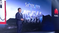 华为首个全液冷兆瓦快充：2400A电流15分钟持续输出