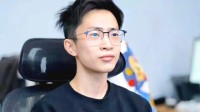 何同学网约车风波后掉粉超十二万 有网友称其长出白发