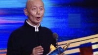 葛大爷又拿奖了：给大学生拍电影 靠谱！