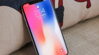 AI狂飙突进！iPhone可能在未来十年内被淘汰