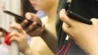 中国人均每天观看视听节目超3小时:刷抖音时间占一半