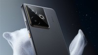 真我GT7阿斯顿马丁F1限量版首曝：车标包装奢华无比