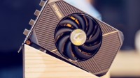 索泰旗舰水冷5090显卡亮相 搭配360冷排+双vBIOS