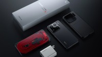 高端感拉满！小米卢伟冰晒小米15S Pro开箱美图