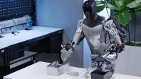 特斯拉前高管打脸马斯克:人形机器人不适合工厂工作