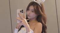 孙俪的唇下痣消失了?痛不过舞蹈生练腿的动态图