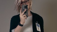 《生化危机9》女主格蕾丝COS：挑染白发浑身班味