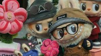 一娃难求！Labubu联名款在二手市场被炒至2.8万