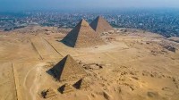 科学家在吉萨金字塔下发现第二座
