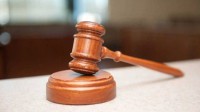 同一车主的两辆车相撞 保险到底赔不赔？法院判了