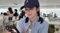 44岁张娜拉晒出近照：素颜出镜少女感十足