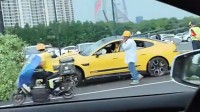 网红开小米SU7Ultra出事故 原车主披露更多后续;实惨
