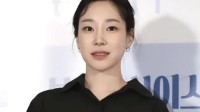 韩国43岁女星李屿迩去世 生前曾晒黑白照