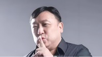 王晶曝成龙被粉丝扇耳光 刘德华被粉丝逼婚