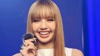 Lisa挑选自己最喜欢的PS5手柄配色：珍珠白笑到最后