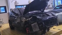 保时捷车主嫌30万修车费太贵：但不修也要交6万
