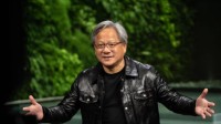 黄仁勋回应大热天穿皮衣：只有一套西装 没来得及干洗