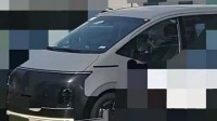 能坐11人的纯电MPV！现代STARIA纯电版谍照曝光