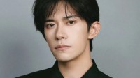 易烊千玺获年度男演员 评委组称全票通过