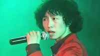 网友火锅店偶遇庞麦郎表演 助理：吃饭时受店主邀请